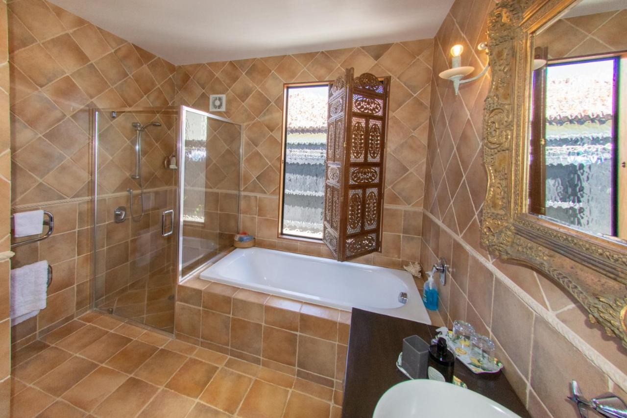 Tuscan Retreat Bed & Breakfast - Adults Only Bed & Breakfast Papamoa Eksteriør bilde